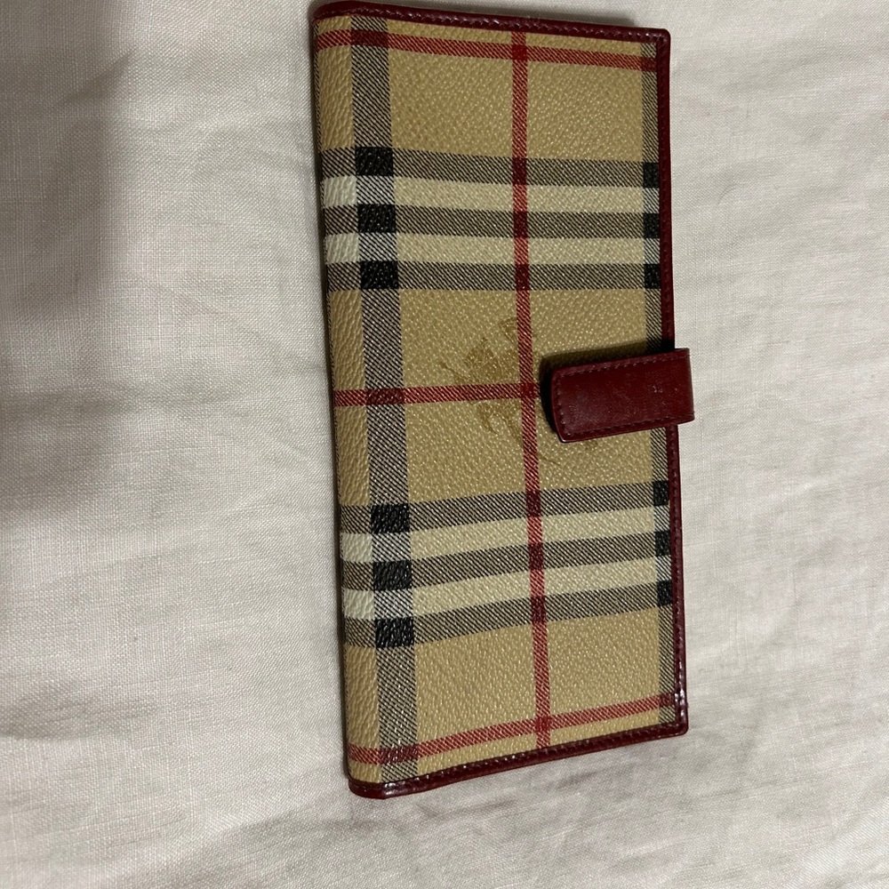 Burberry wallet